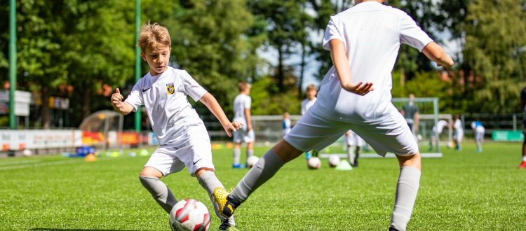Vitesse voetbalschool bij VV Albatross te Ugchelen Apeldoorn